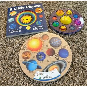 Sourcebooks 8 Little Planets Board Book Planet Puzzle Planet Fidget  (NWT)